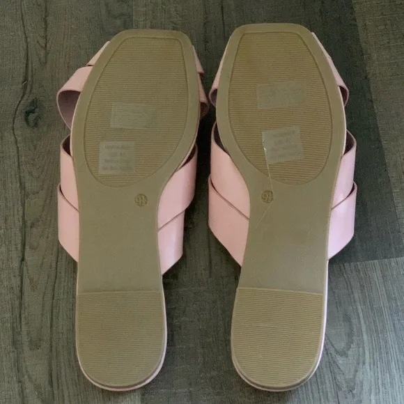 NEW Women’s Pink Flats - Size 9.5 - Picture 4 of 4